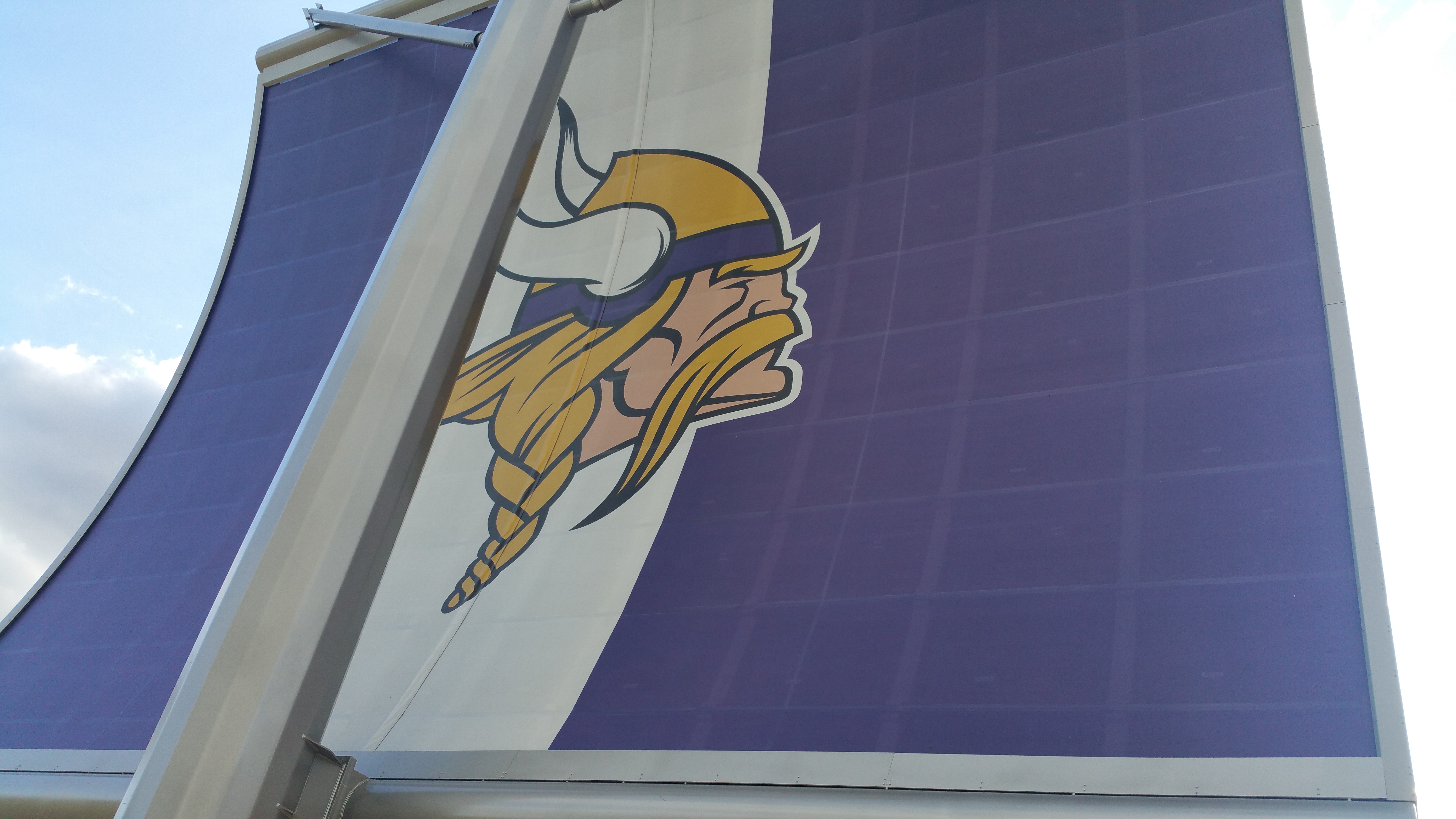 Vikings Rally Past Bears; McCarthy Shines In Debut  (AUDIO)