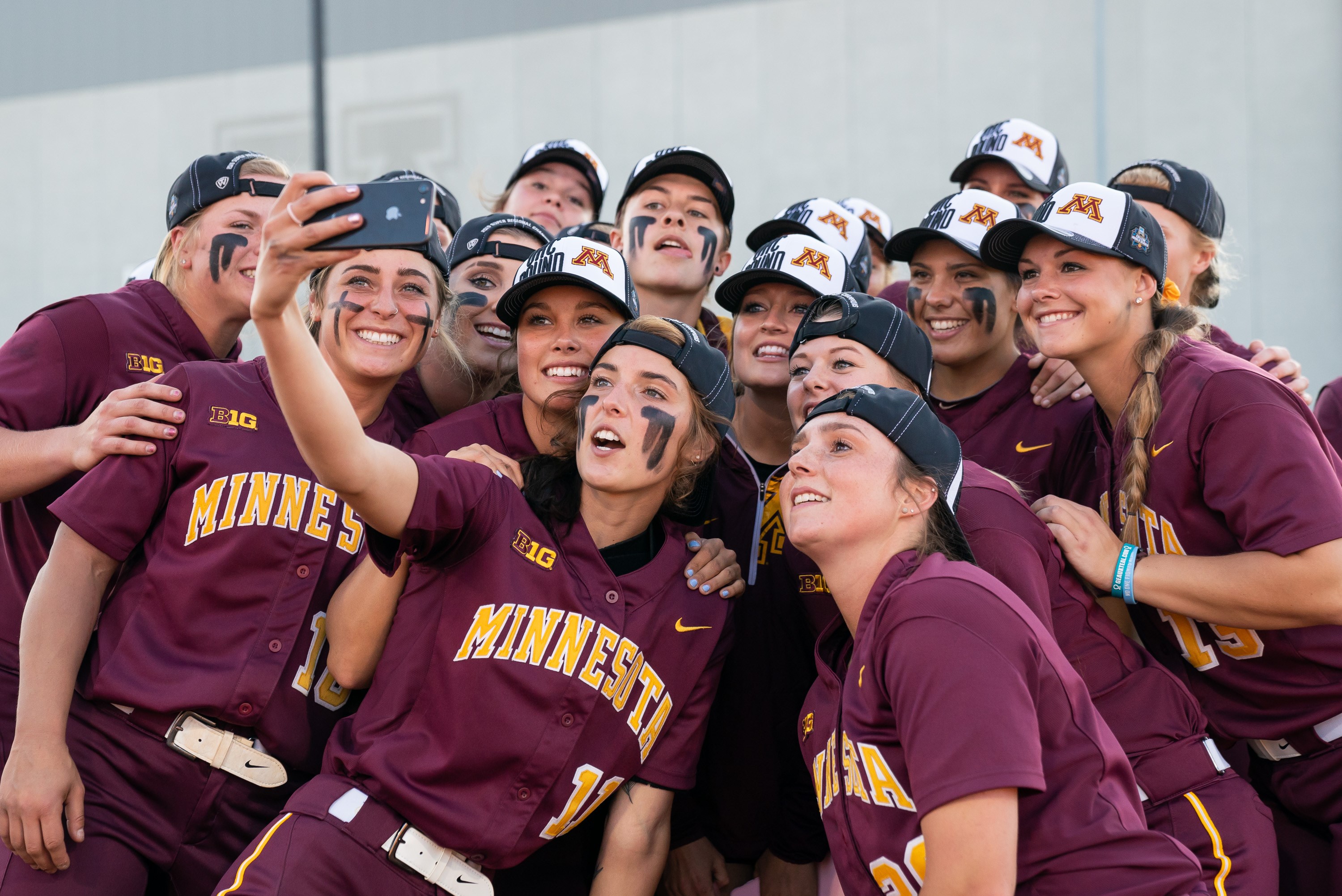 Gopher Softball Headed To Women s College World Series Minnesota News Gopher Softball Headed To Women s College World Series Minnesota News