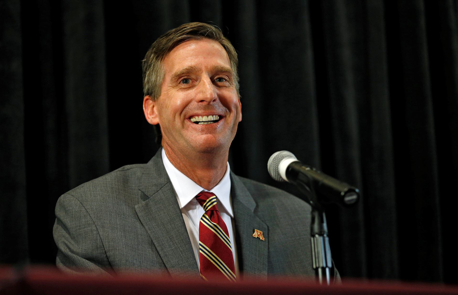Gophers Extend Coyle – Minnesota News Network Gophers Extend Coyle – Minnesota News Network