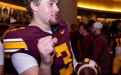 Gopher QB Lindsey named to freshman preseason watch award list