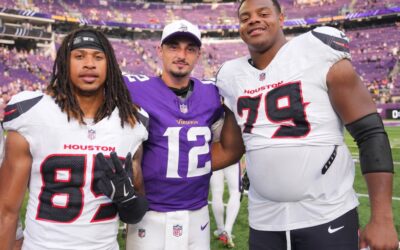 Former Gopher teammates face each other in Vikings-Texans preseason game (AUDIO)