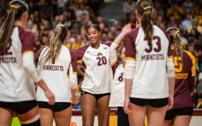 #10 Gophers beat Northwestern in four sets on Sunday