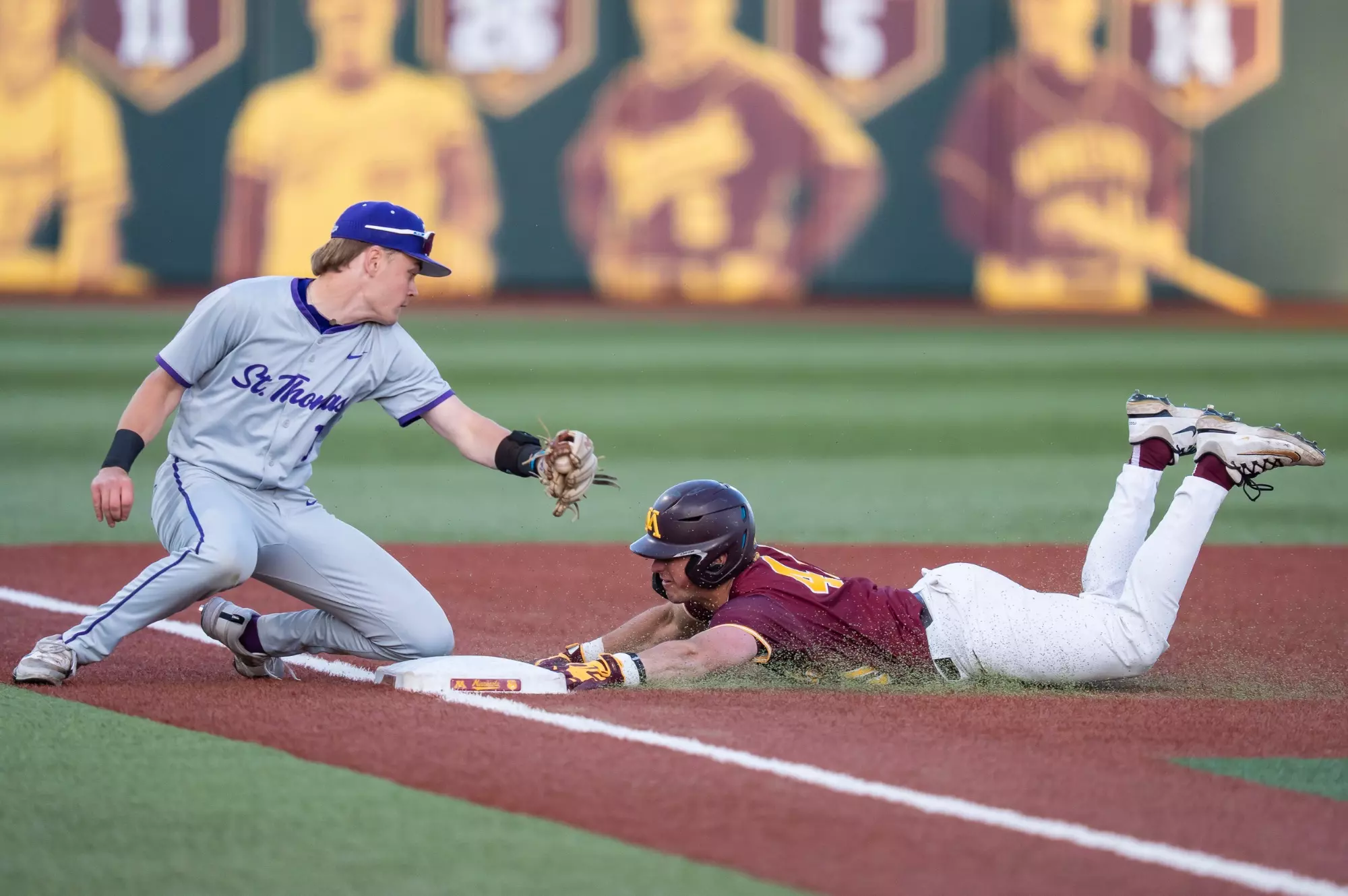 Gopher baseball whips Tommies – Minnesota News Network Gopher baseball whips Tommies – Minnesota News Network