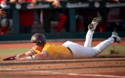 Gopher baseball falls late to Nebraska