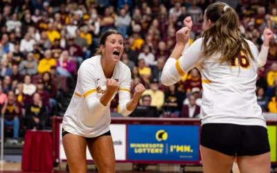 #20 Gopher volleyball rolls past Northwestern on Thursday