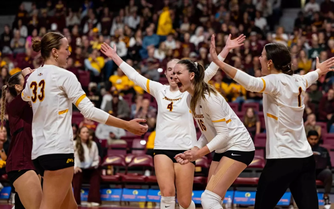 #20 Gopher volleyball sweeps #21 Washington on Sunday