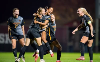 Gopher women’s soccer plays to 1-1 draw against #12 Washington